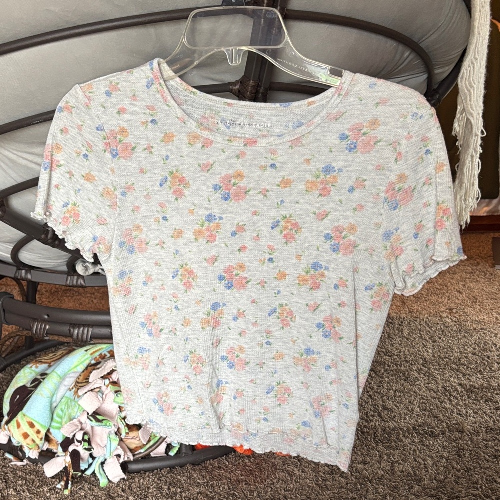 American Eagle Outfitters Floral Short Sleeve Tee - Multicolor
